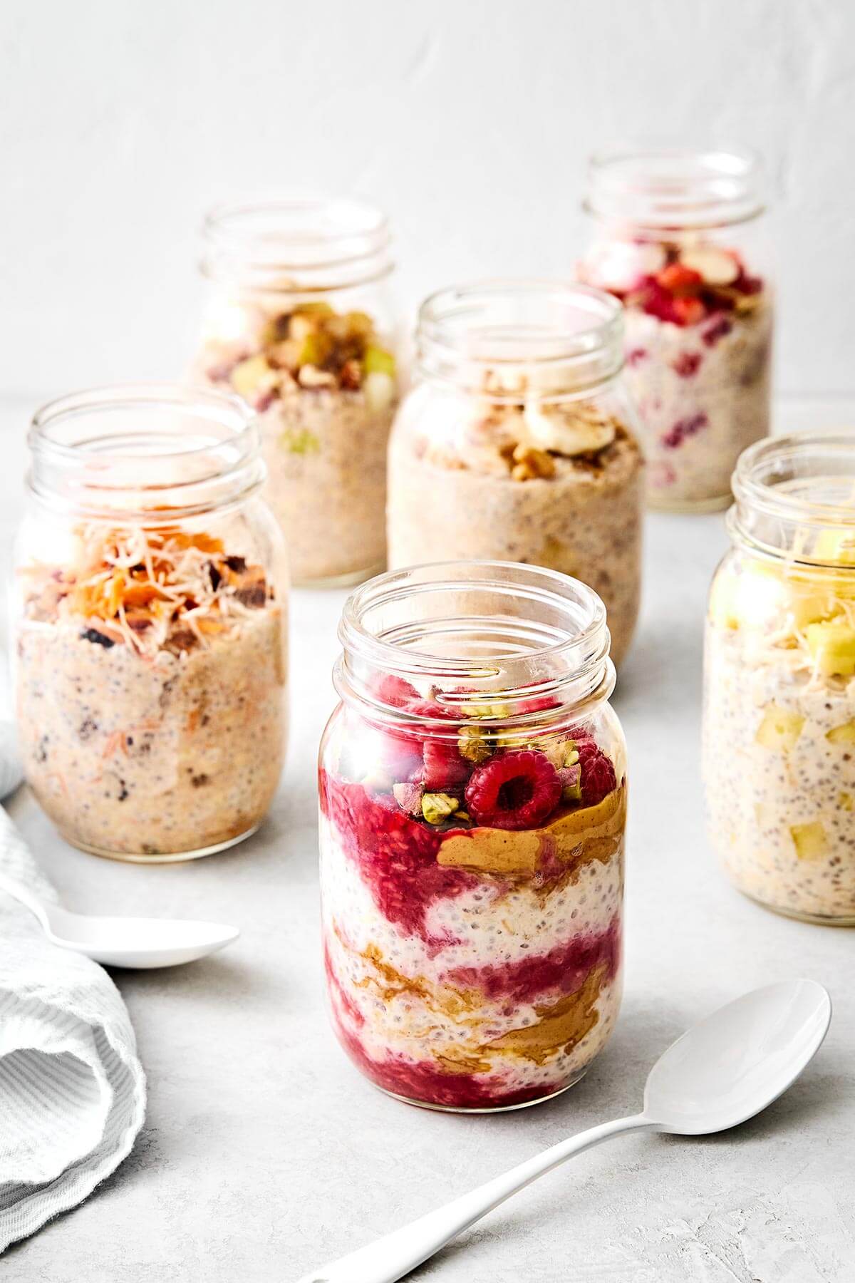 Chia pudding (or overnight oats) with fruit