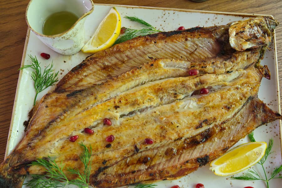 Ishkhan (Trout) dishes (Իշխան)