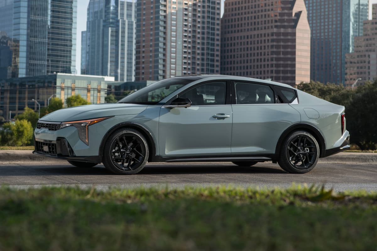 Hyundai Kona Electric (base trims / incentives)